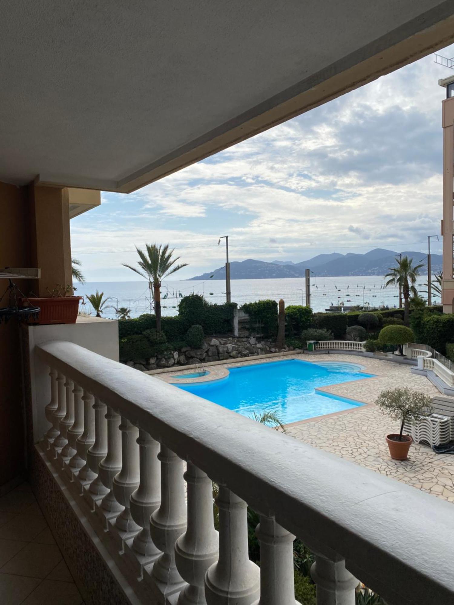 Bord De Mer, Terrasse, Tout A Pieds كان المظهر الخارجي الصورة